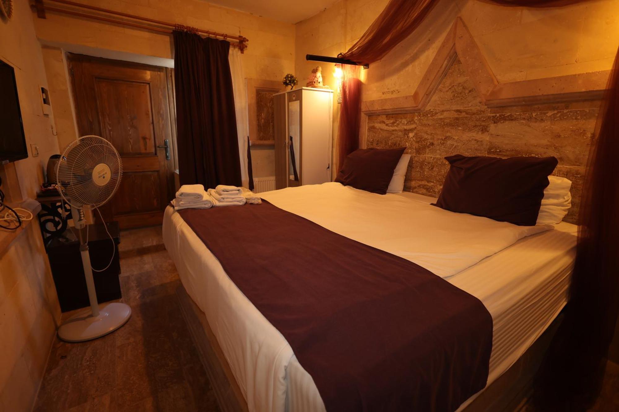 Lucky Luke Stone House Apartment Göreme Ngoại thất bức ảnh