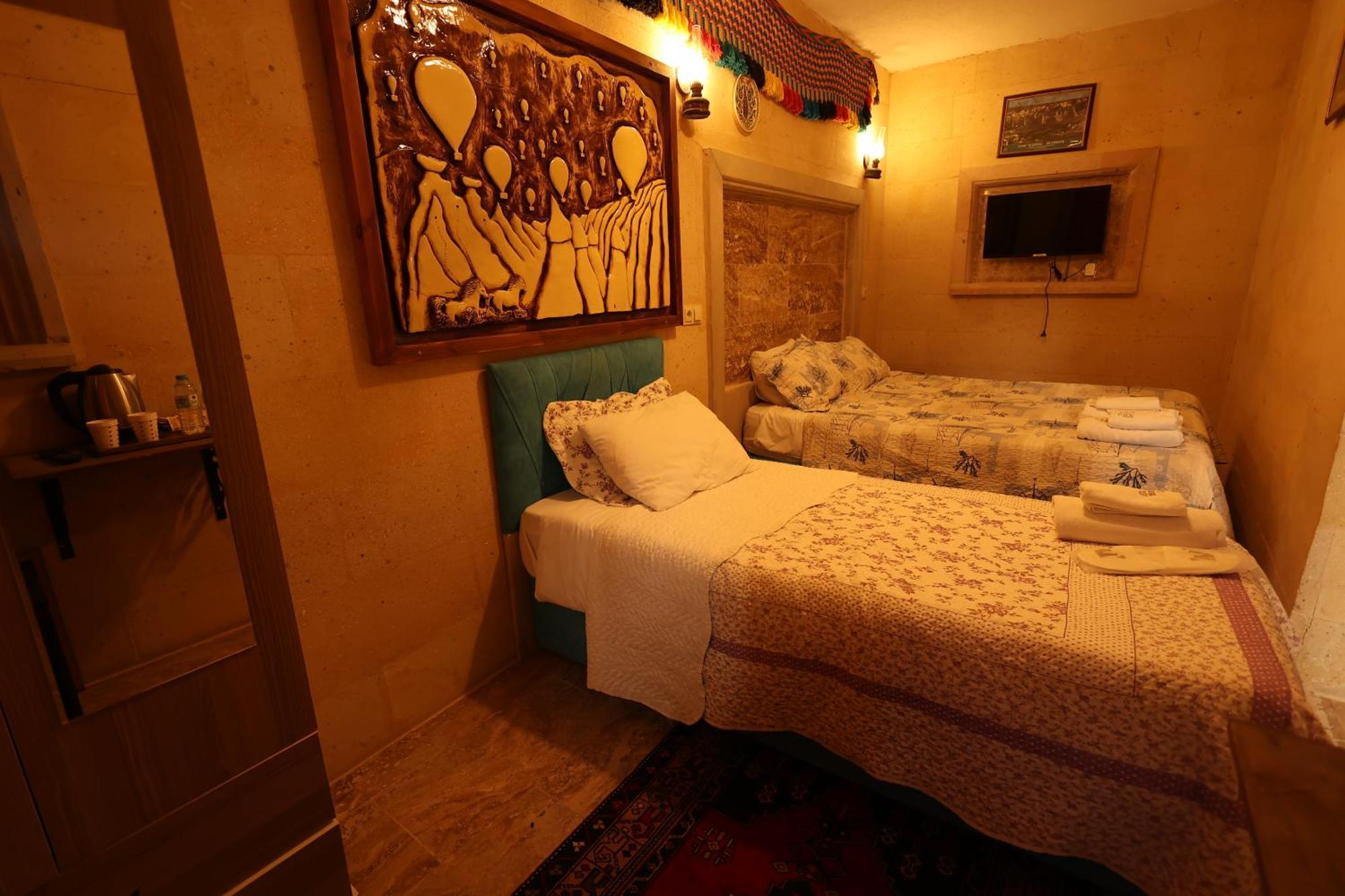 Lucky Luke Stone House Apartment Göreme Ngoại thất bức ảnh